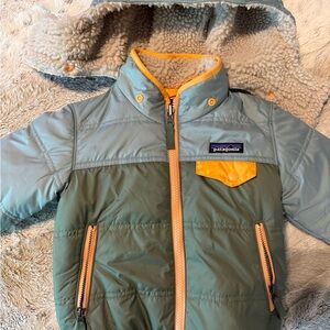 Patagonia Puffer Jacket Green and Orange Quilted Design